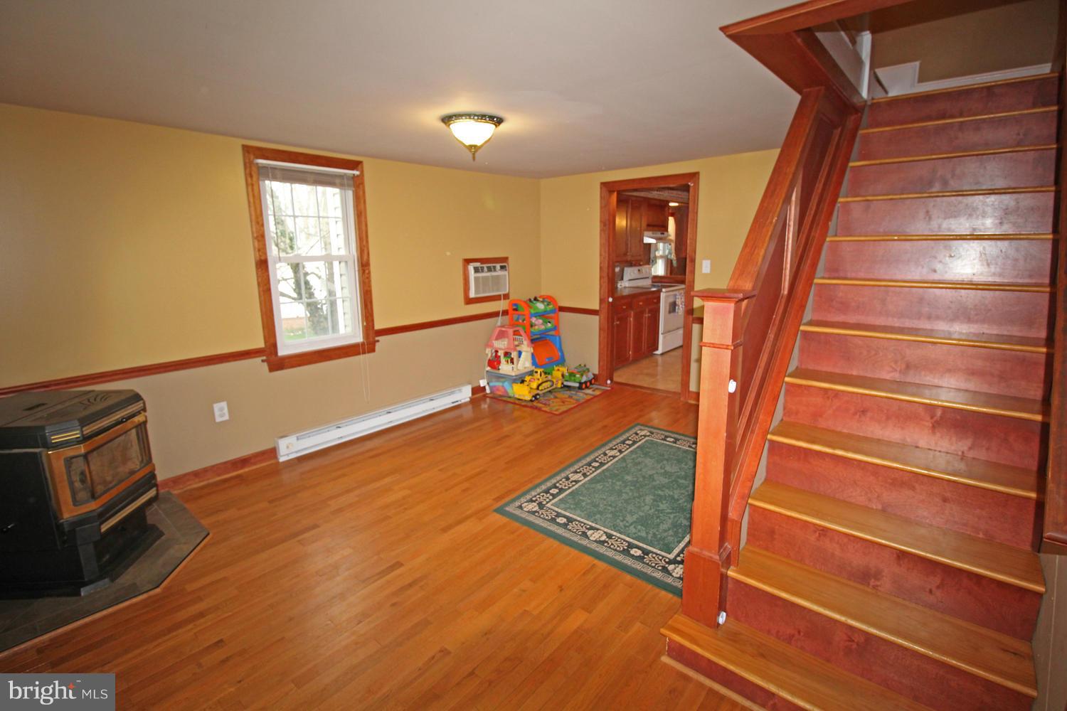 17319 Spielman Road Fairplay, MD 21733 - Photo 4 of 22 Dining Room