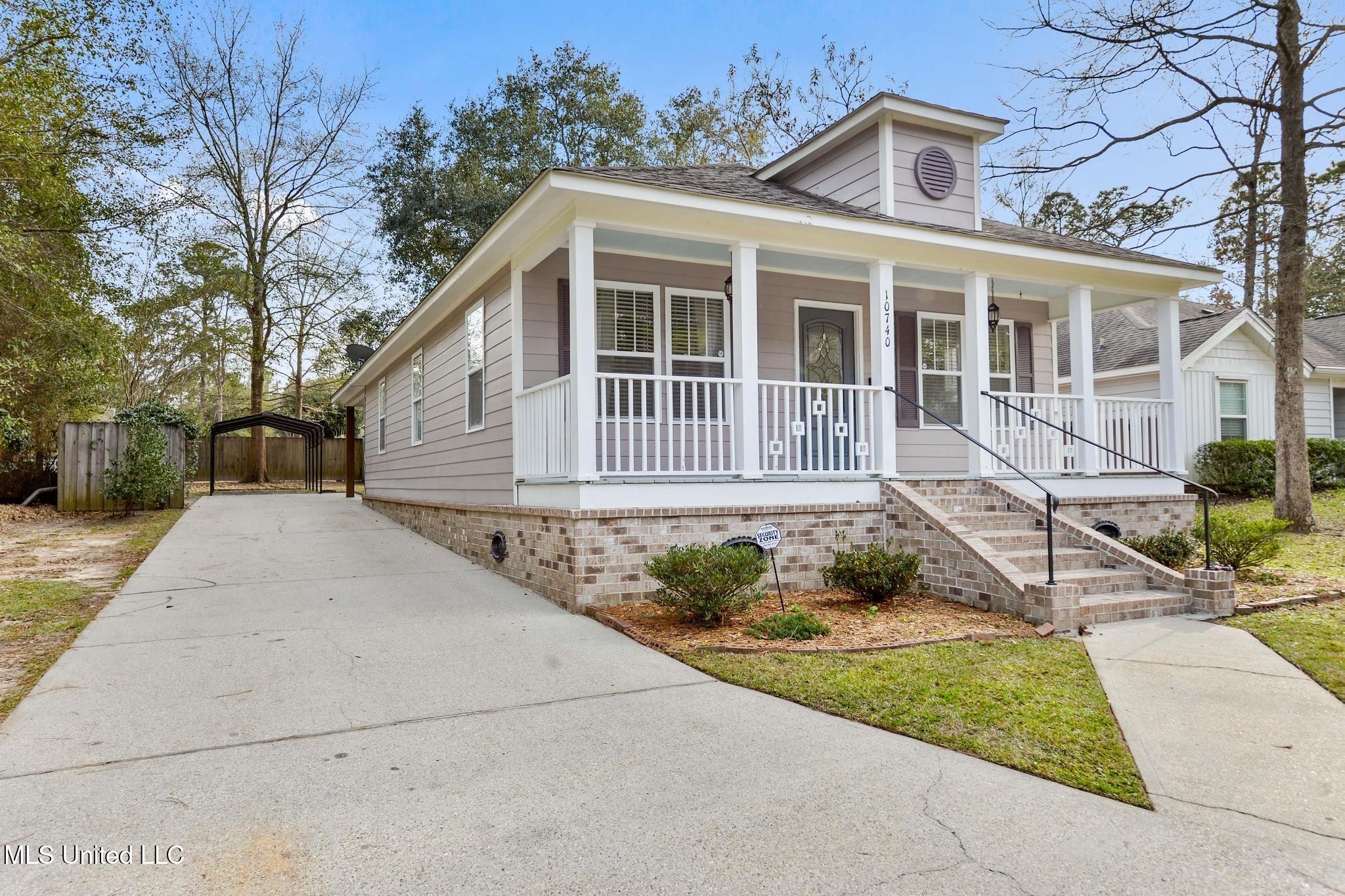 10740 Lilinoe Way Diamondhead, MS 39525 - Photo 2 of 21 002