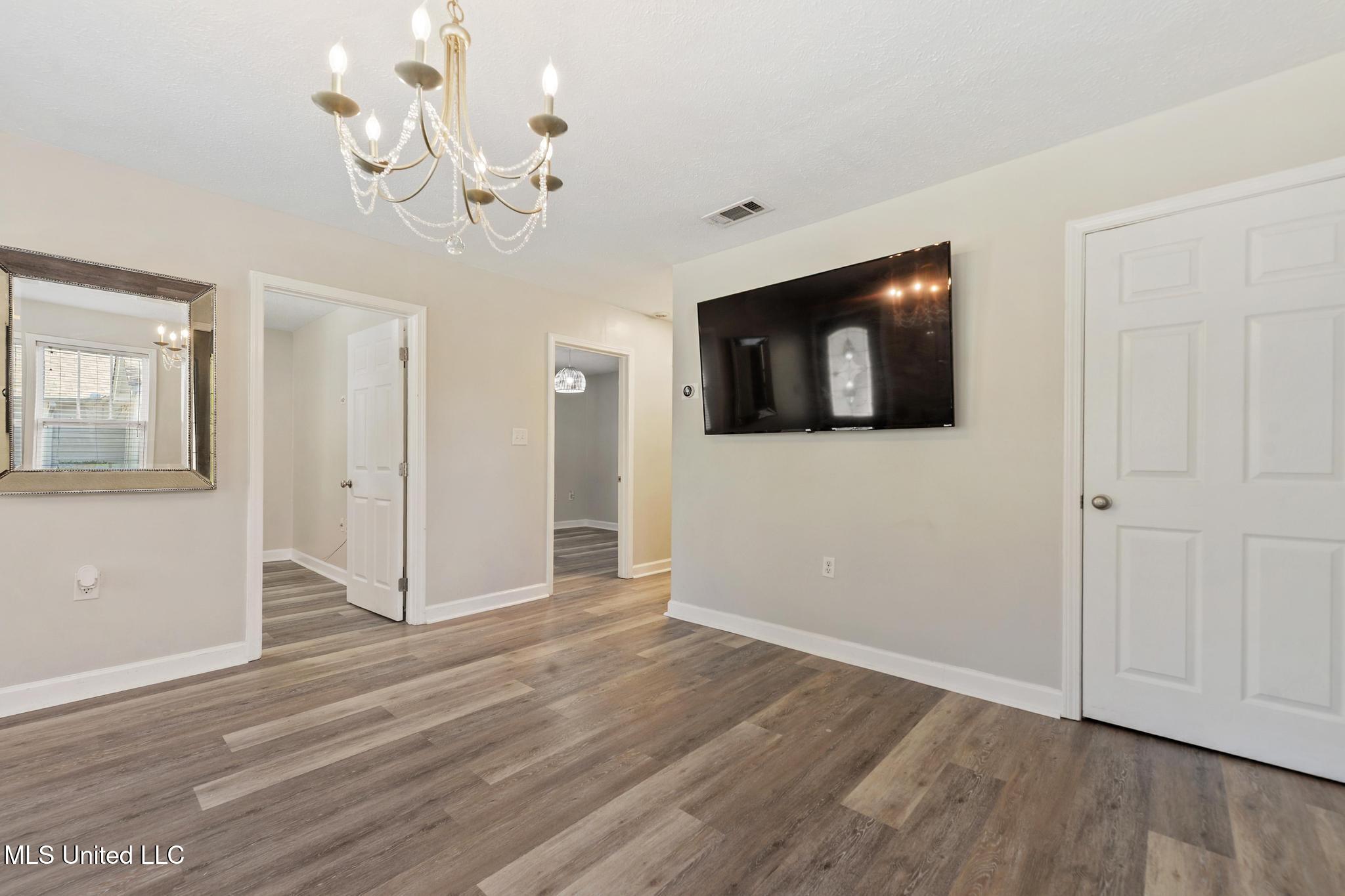 10740 Lilinoe Way Diamondhead, MS 39525 - Photo 4 of 21 004