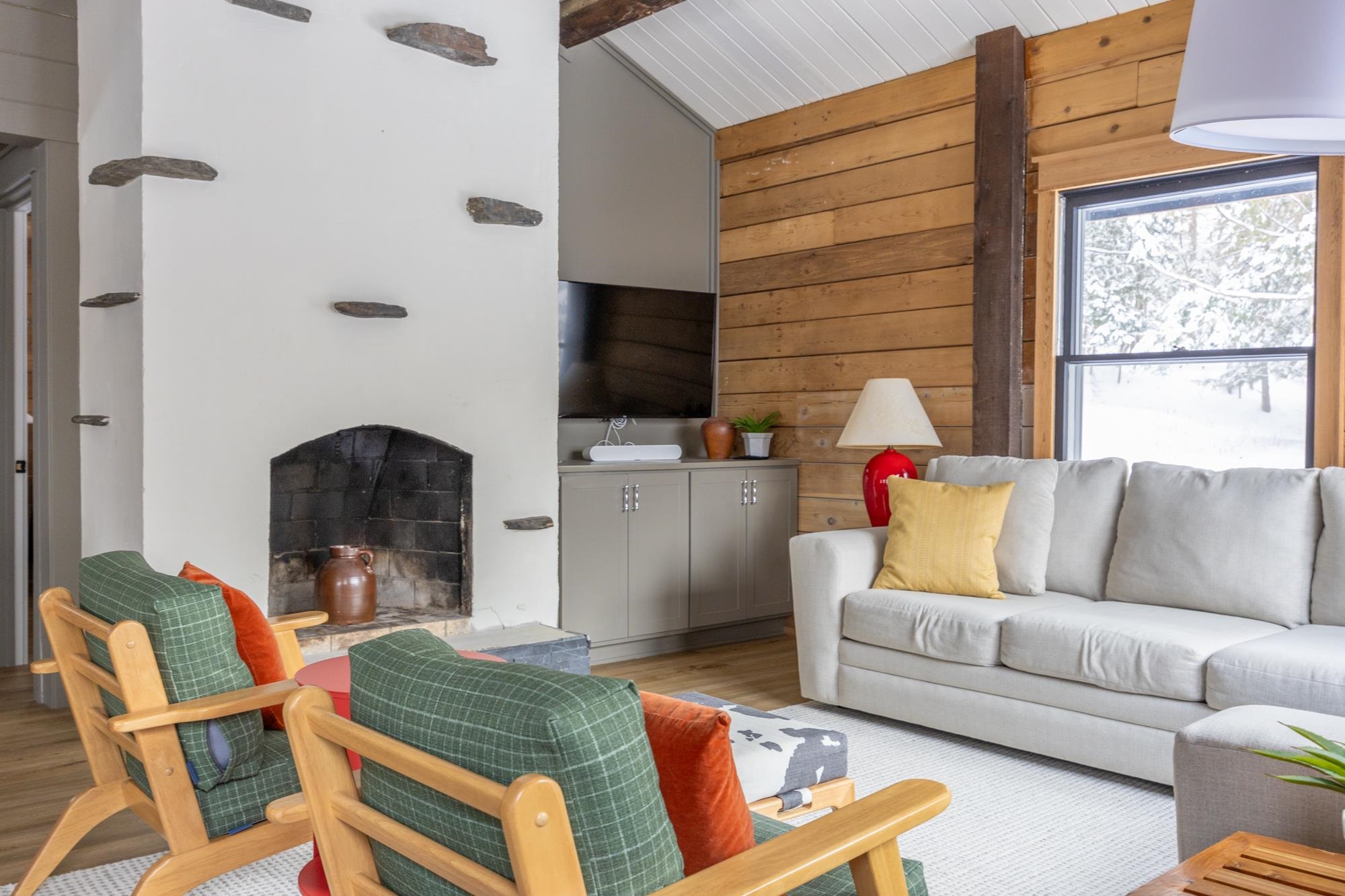 528 Pinnacle Road Stowe, VT 05672 - Photo 13 of 35