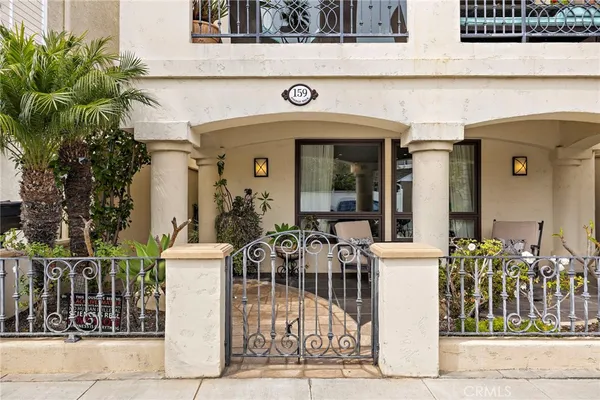 $2,999,000 | 159 Angelo Walk, Long Beach, CA 90803