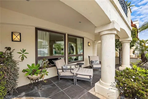 $2,999,000 | 159 Angelo Walk, Long Beach, CA 90803