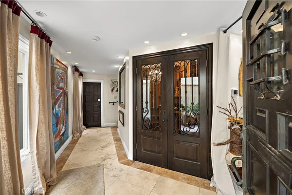 $2,999,000 | 159 Angelo Walk, Long Beach, CA 90803