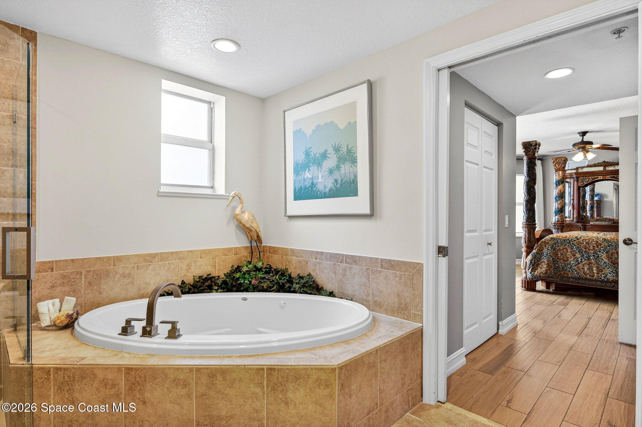 490 Sail Lane, Unit 301 Merritt Island, FL 32953 - Photo 27 of 53 Large Soaking Tub