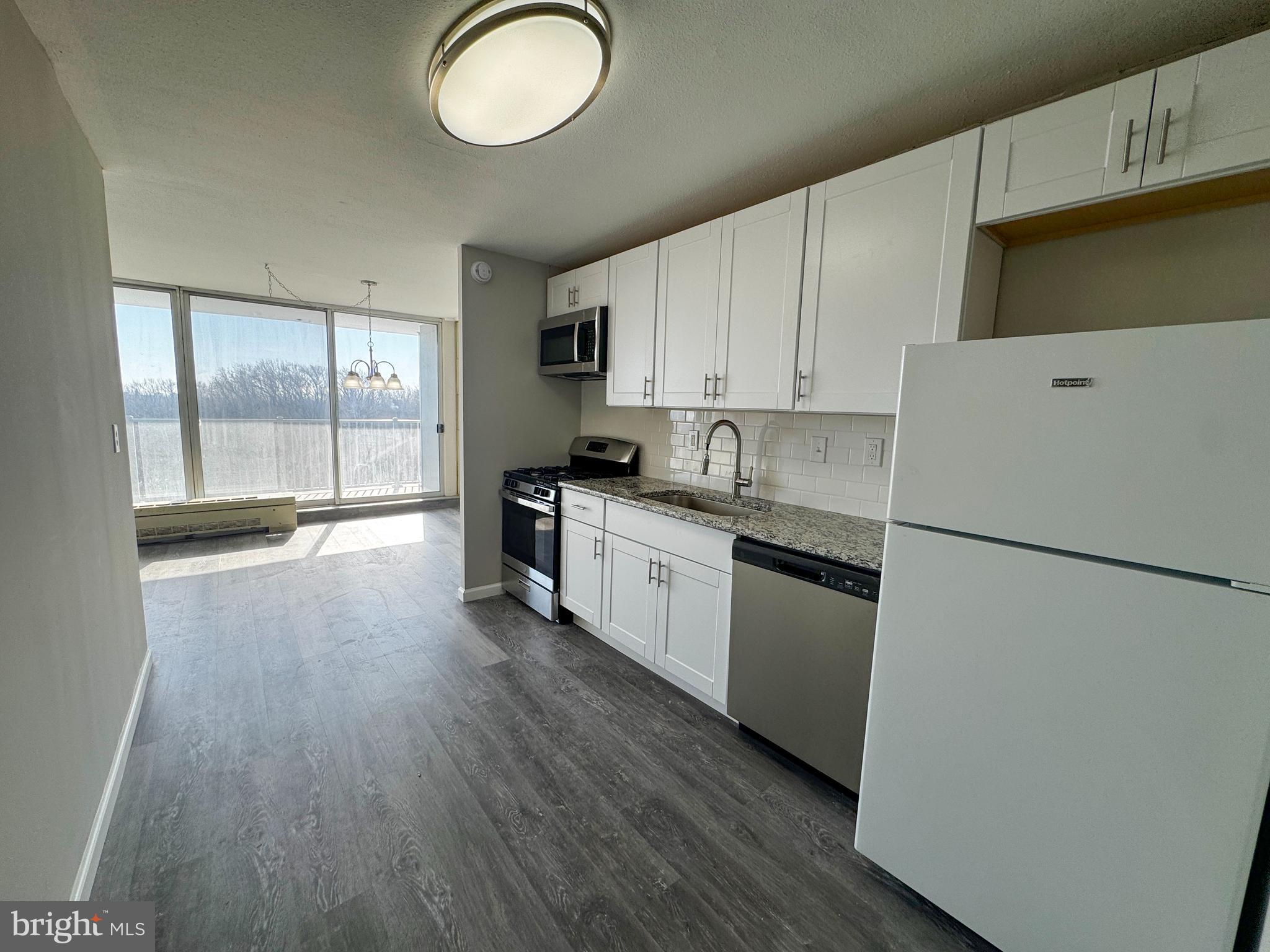 3900 West Ford Road, Unit 14L Philadelphia, PA 19131 - Photo 13 of 23