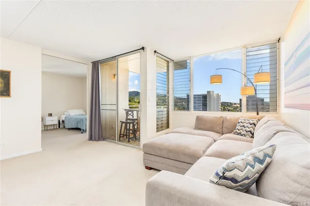 $330,000 | 1624 Dole Street, Unit 1001, Honolulu, HI 96822