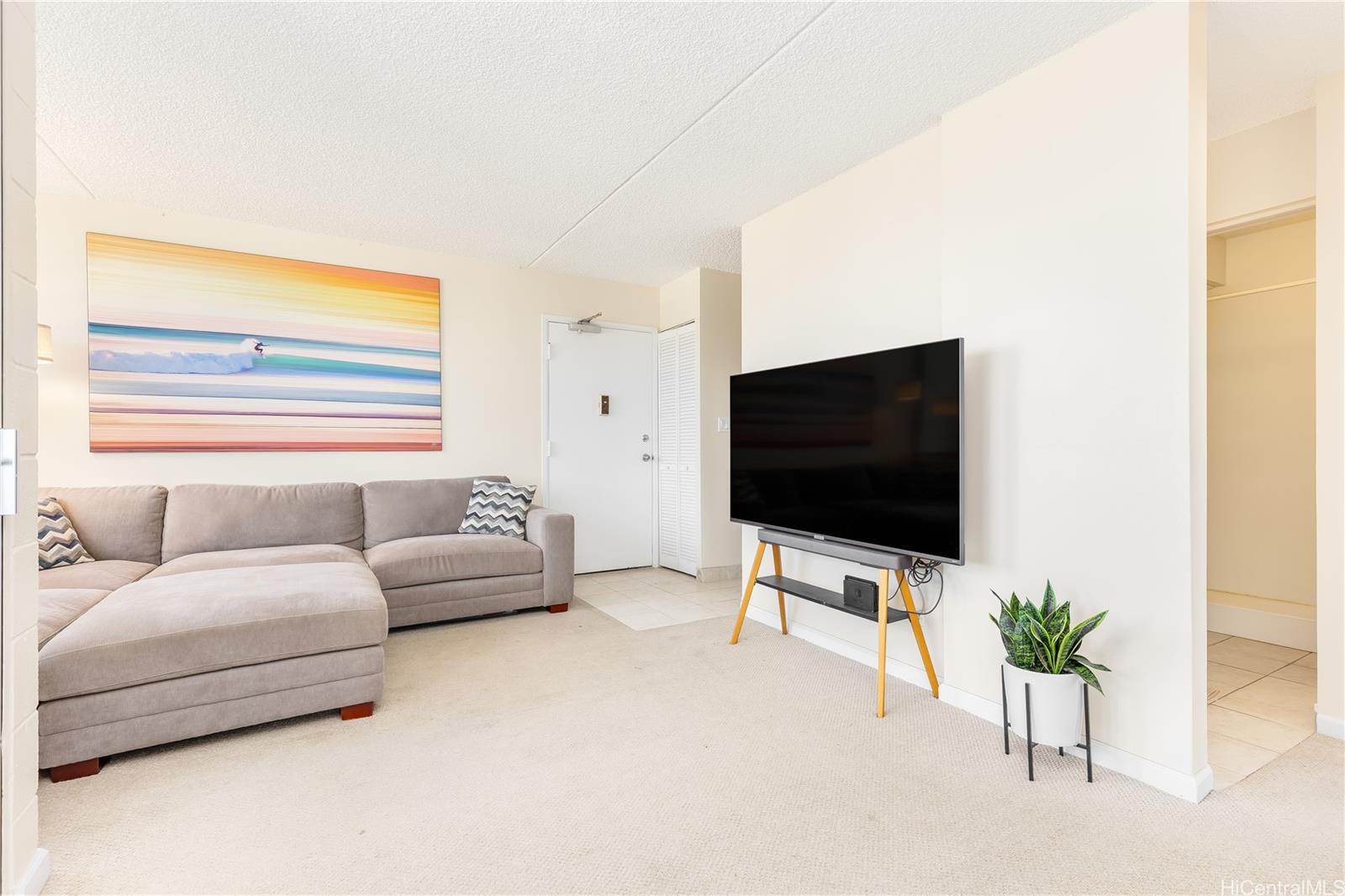 1624 Dole Street, Unit 1001 Honolulu, HI 96822 - Photo 3 of 17