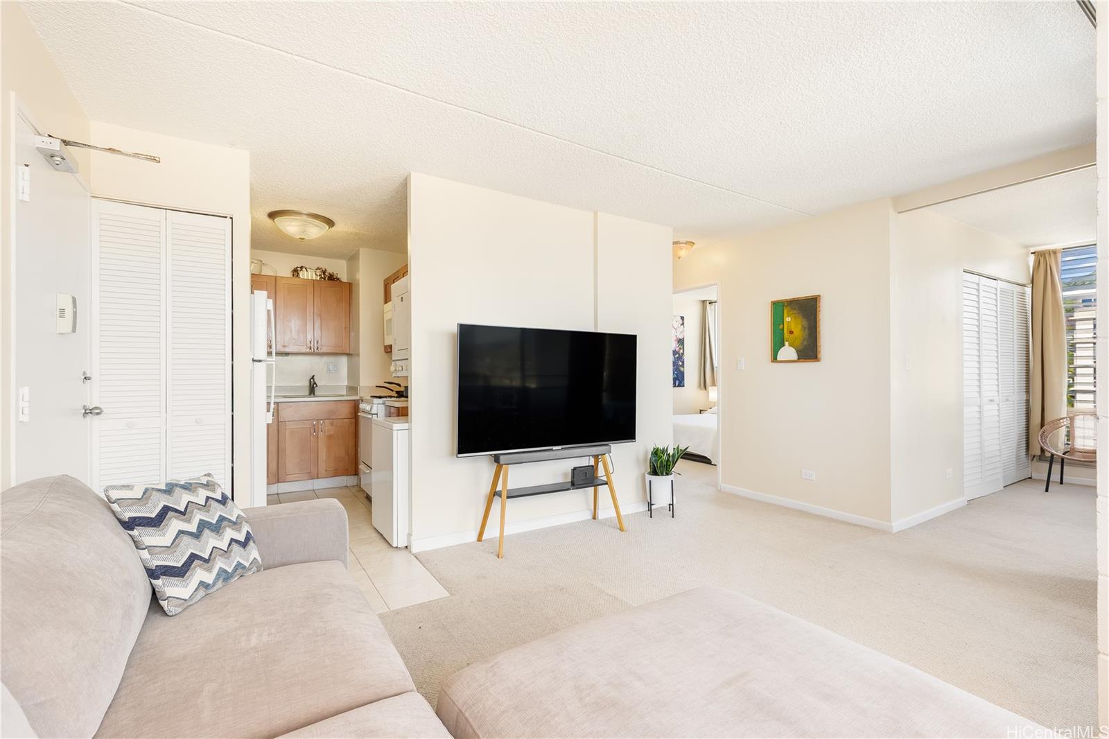 1624 Dole Street, Unit 1001 Honolulu, HI 96822 - Photo 5 of 17