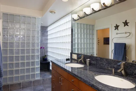 a picture of a table with chairs in front of it