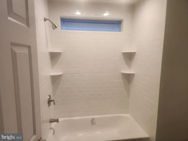 $374,900 | 47 Strawberry Lane, Levittown, PA 19055