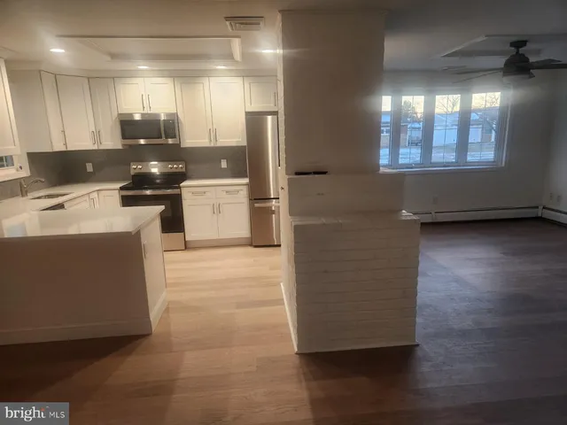 $374,900 | 47 Strawberry Lane, Levittown, PA 19055