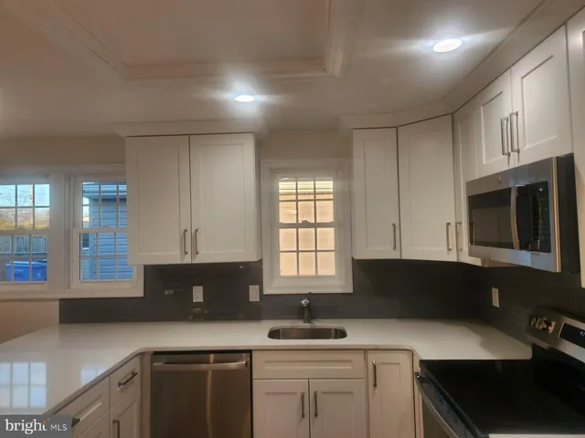 $374,900 | 47 Strawberry Lane, Levittown, PA 19055