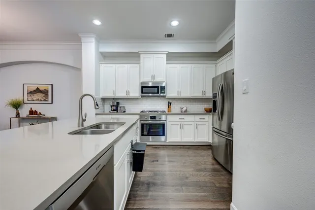 $4,200 | 1208 Peden Street, Houston, TX 77006