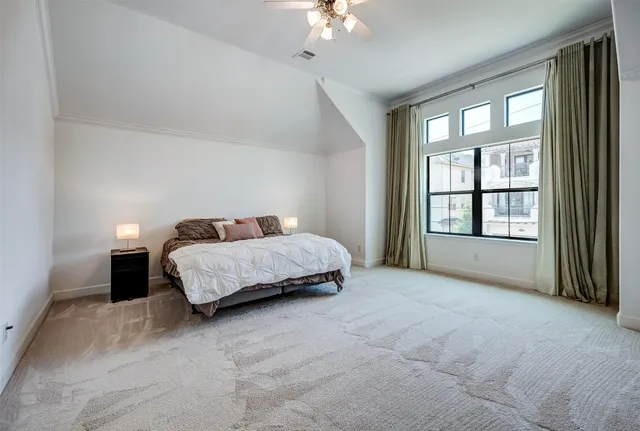 $4,200 | 1208 Peden Street, Houston, TX 77006