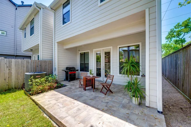 $4,200 | 1208 Peden Street, Houston, TX 77006