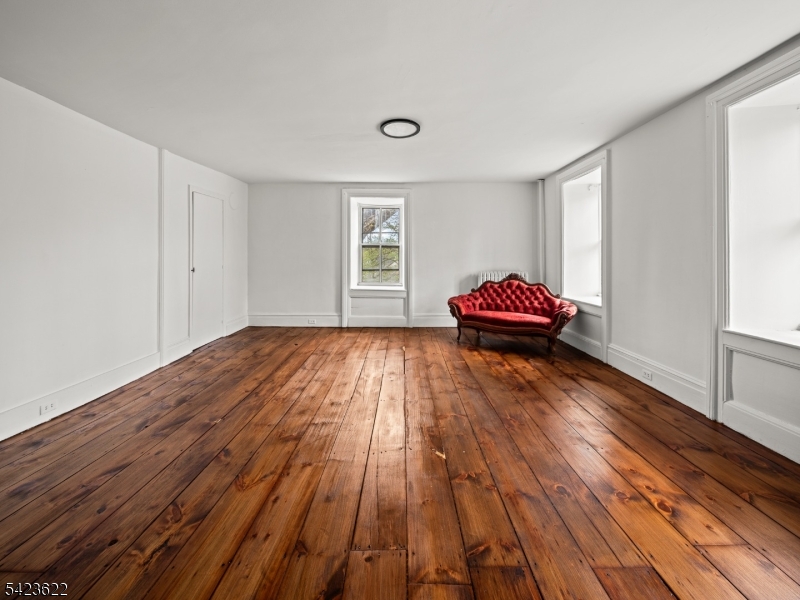 23 East Mill Road Long Valley, NJ 07853 - Photo 26 of 49