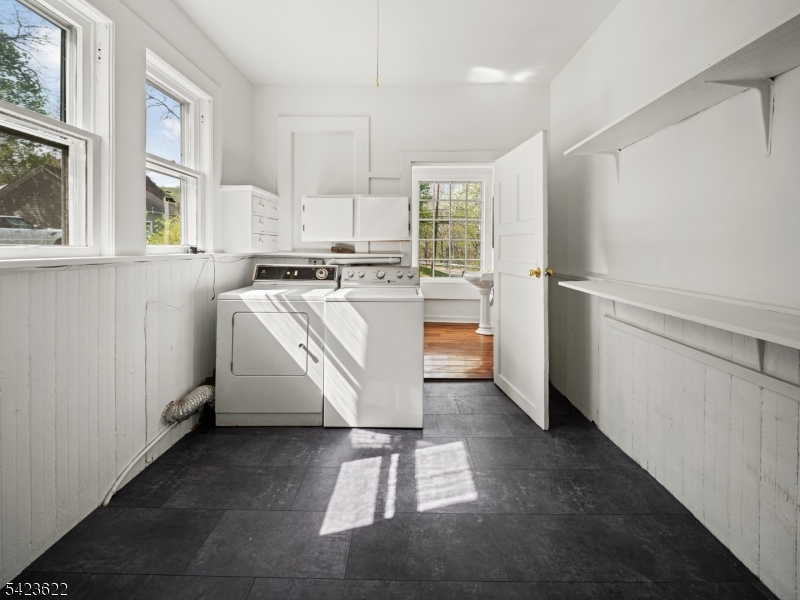 23 East Mill Road Long Valley, NJ 07853 - Photo 28 of 49