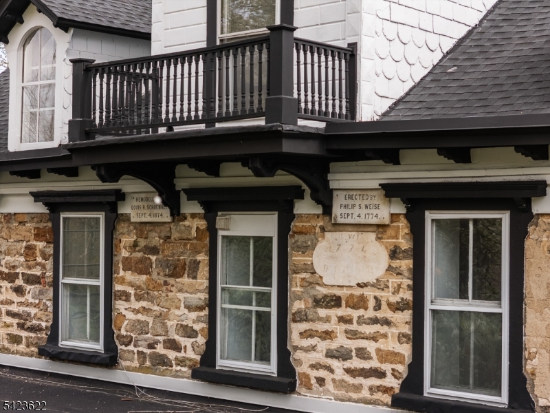 23 East Mill Road Long Valley, NJ 07853 - Photo 3 of 49