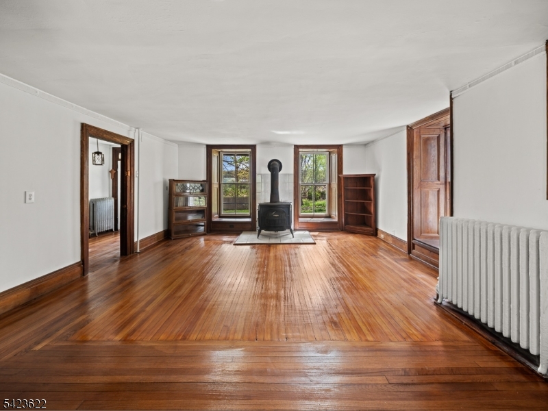 23 East Mill Road Long Valley, NJ 07853 - Photo 8 of 49