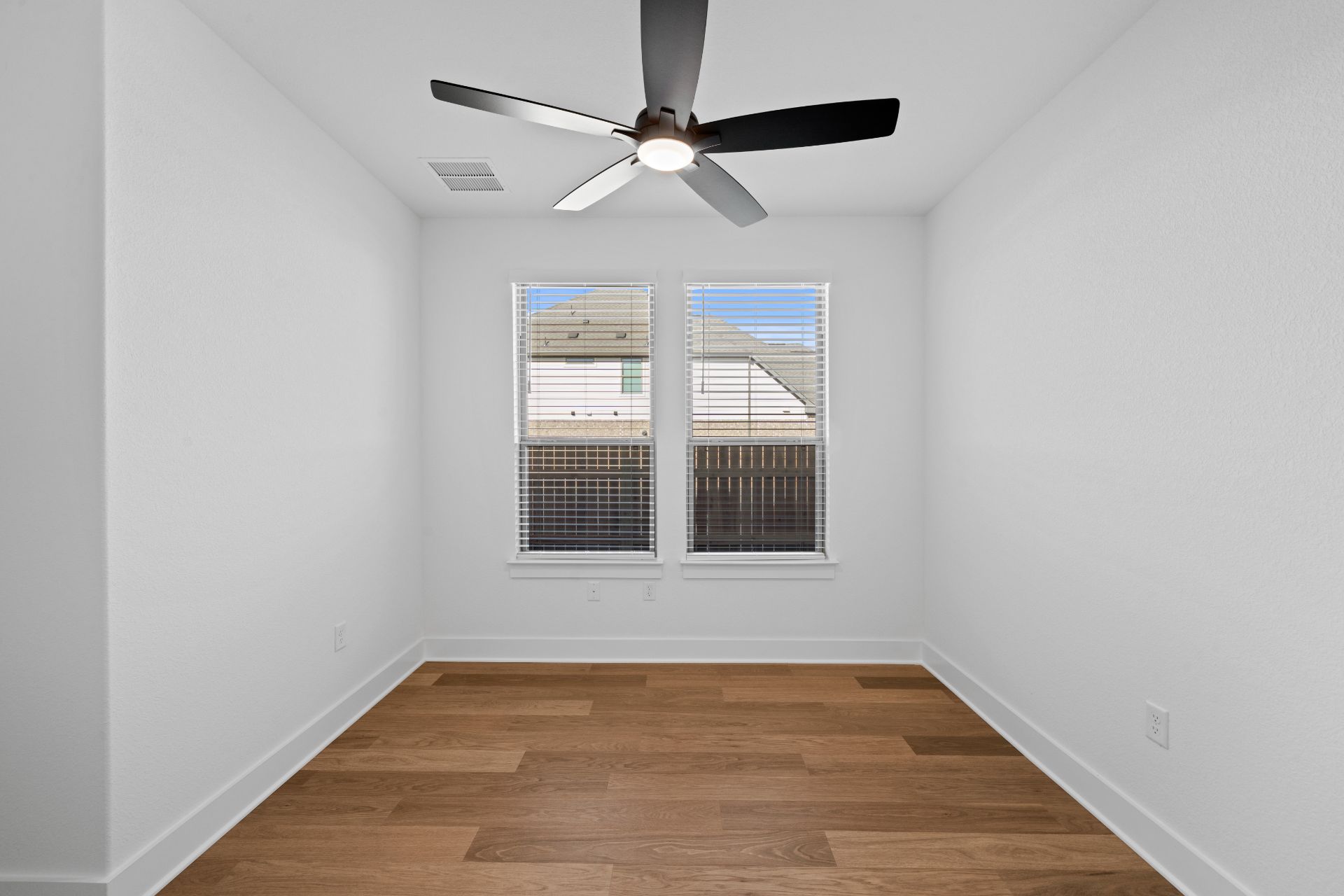 17337 Graces Path Pflugerville, TX 78660 - Photo 24 of 36 Study