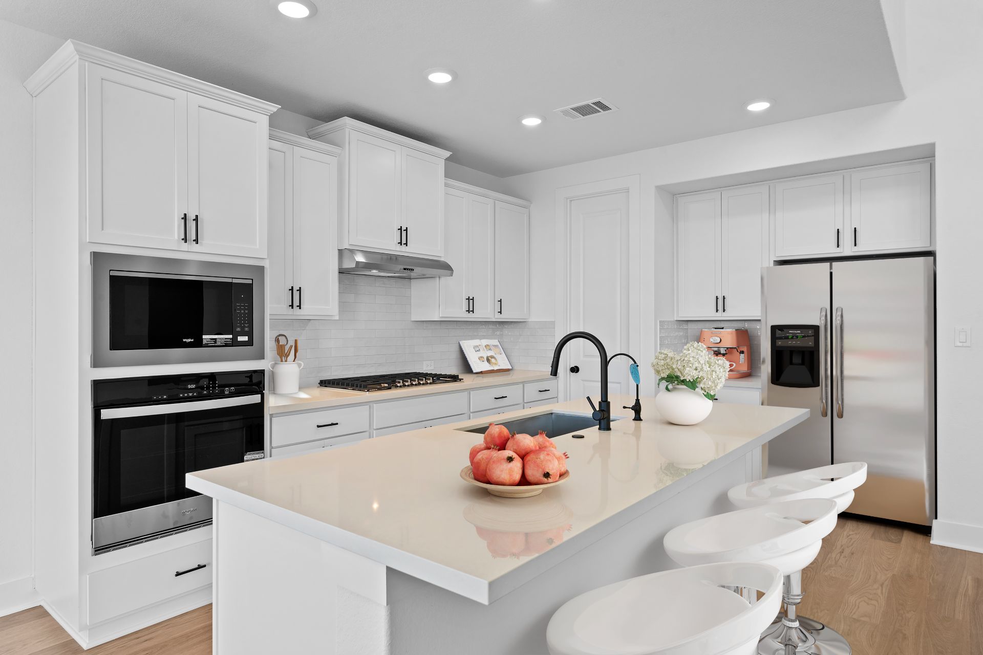 17337 Graces Path Pflugerville, TX 78660 - Photo 3 of 36 Light & Bright Kitchen - Virtually Staged