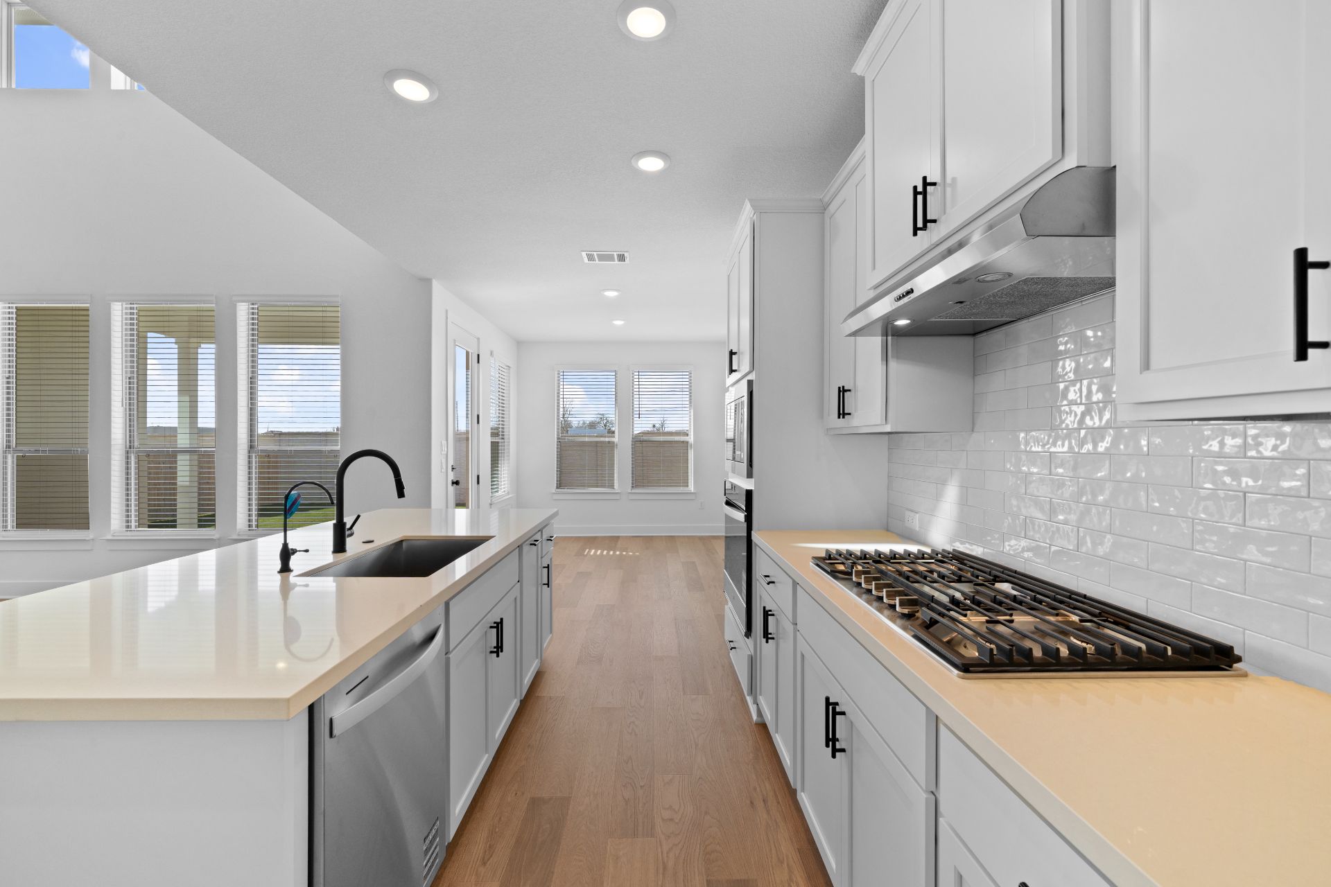 17337 Graces Path Pflugerville, TX 78660 - Photo 9 of 36 Stunning finishes in Light & Bright Kitchen