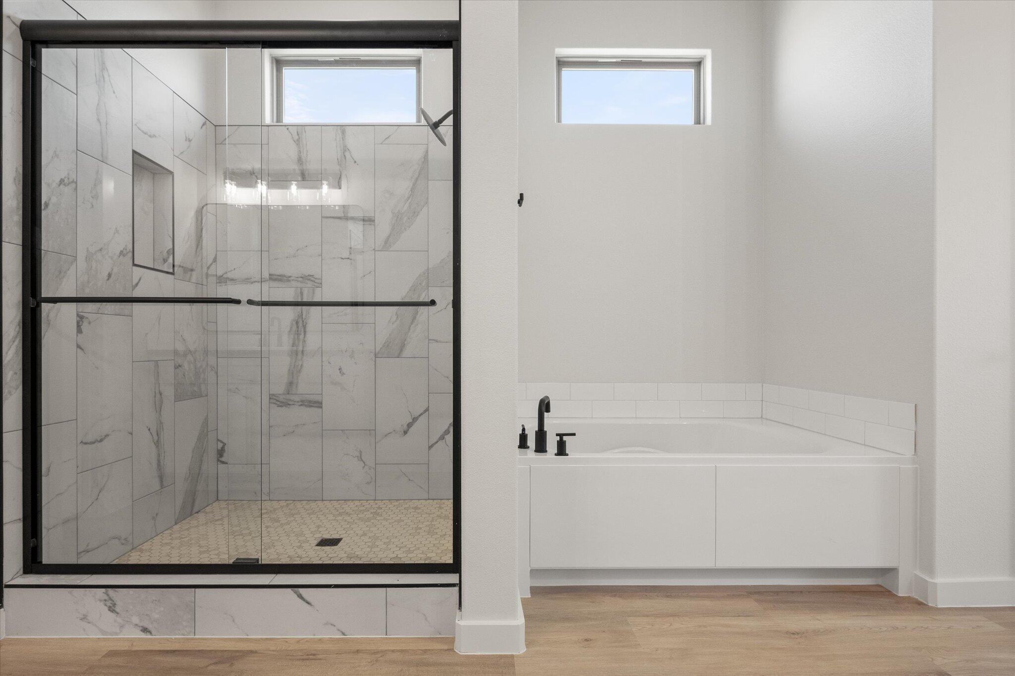 6101 121st Street Lubbock, TX 79424 - Photo 20 of 29 a bathroom with a shower