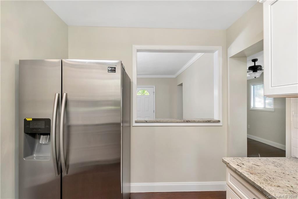 2633 Ashley Road Charlotte, NC 28208 - Photo 9 of 42 Gallery Image 9