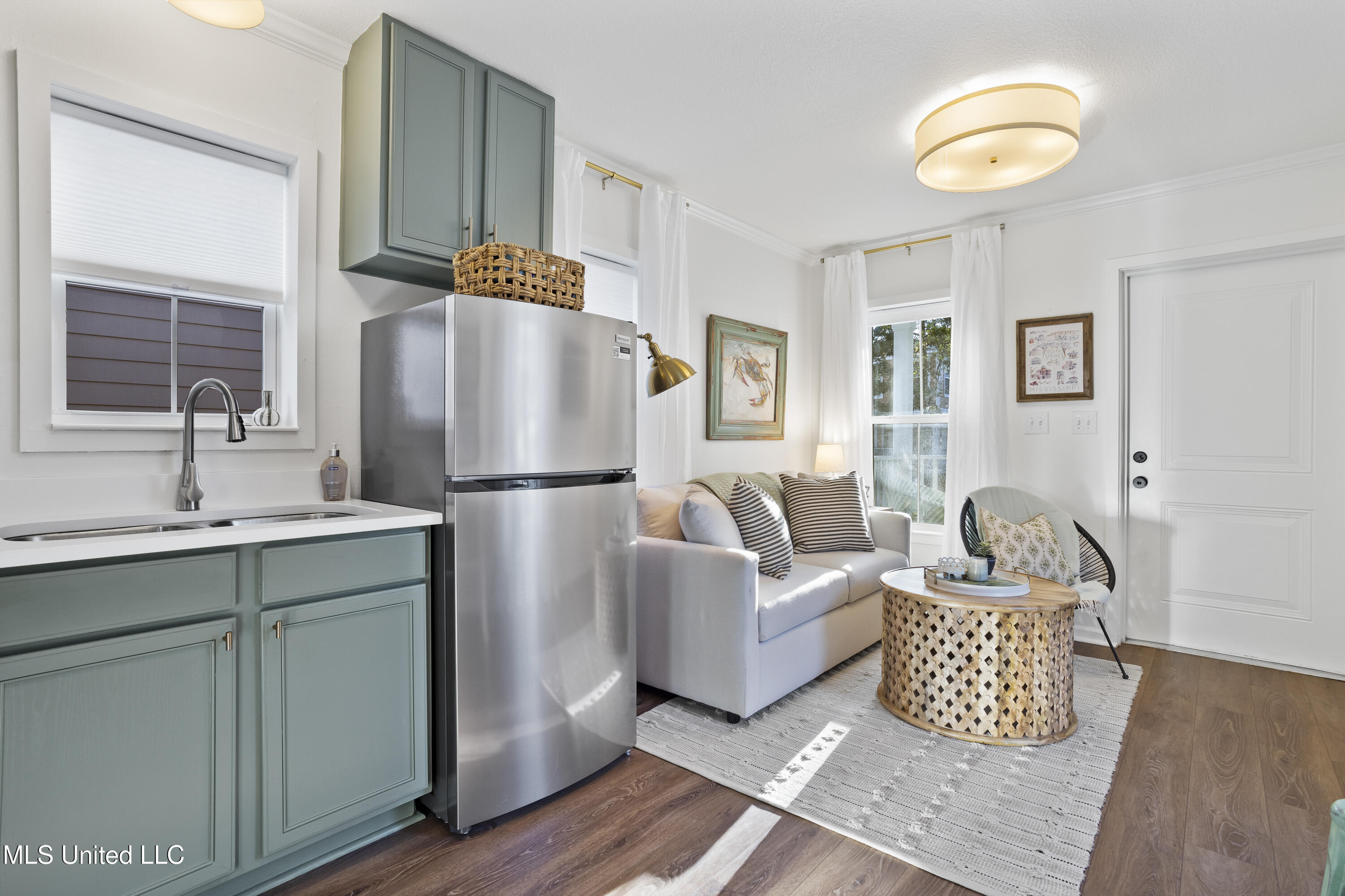 2207 Government Street, Unit 13 Ocean Springs, MS 39564 - Photo 13 of 23 Stainless Appliances