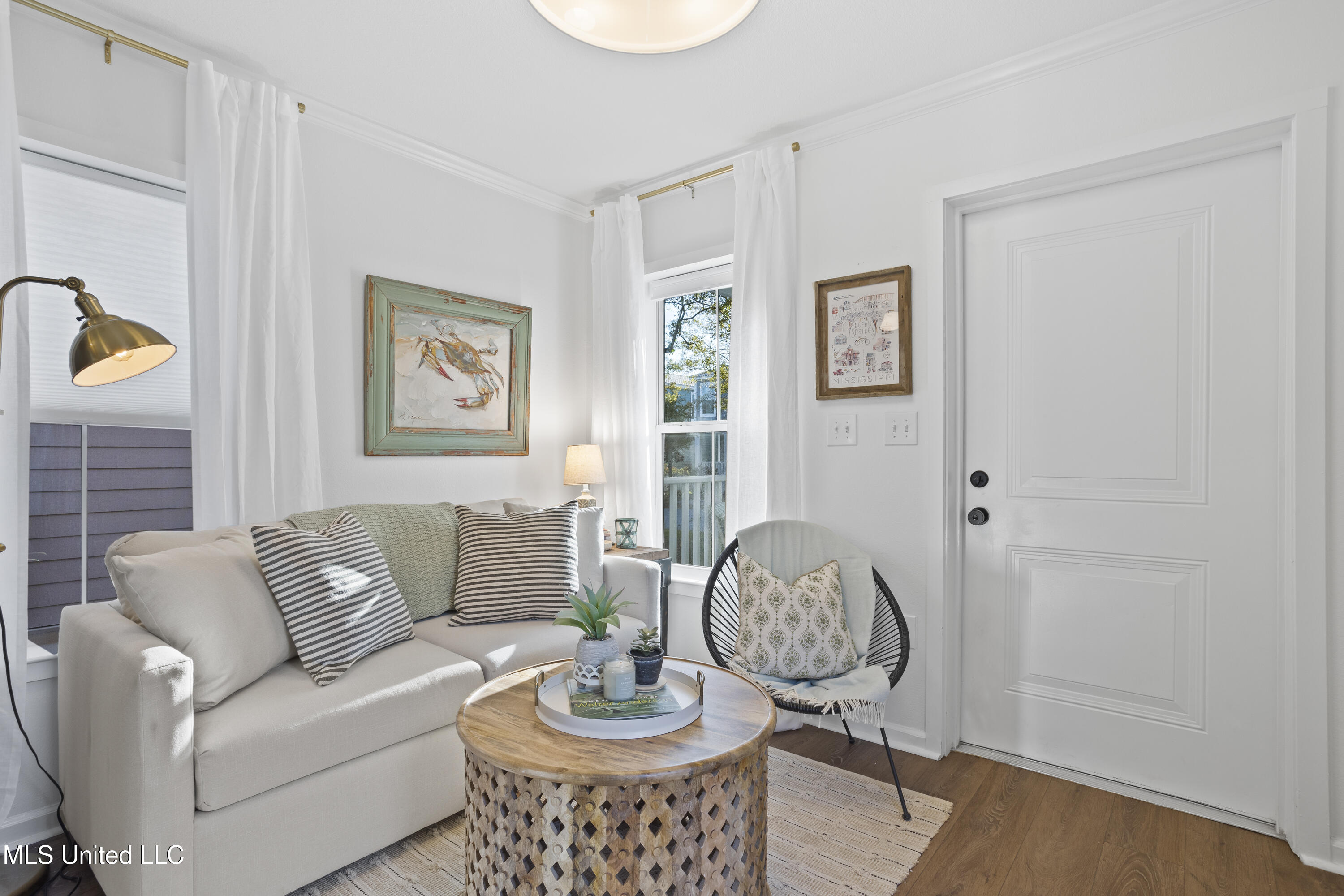 2207 Government Street, Unit 13 Ocean Springs, MS 39564 - Photo 9 of 23 Coastal Decor