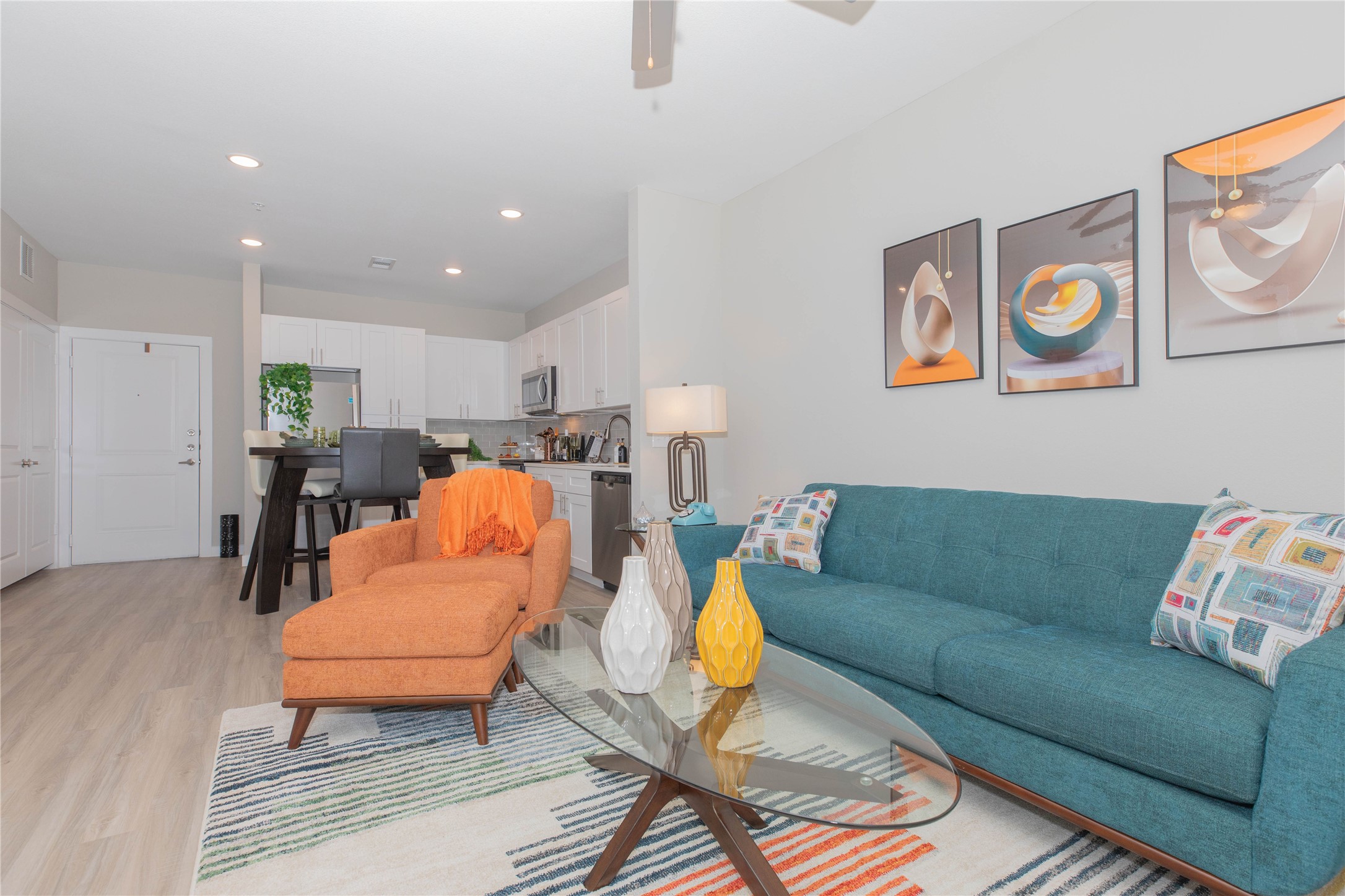 20525 Ella Boulevard, Unit B1 Spring, TX 77388 - Photo 7 of 15 MODEL UNIT SHOWN