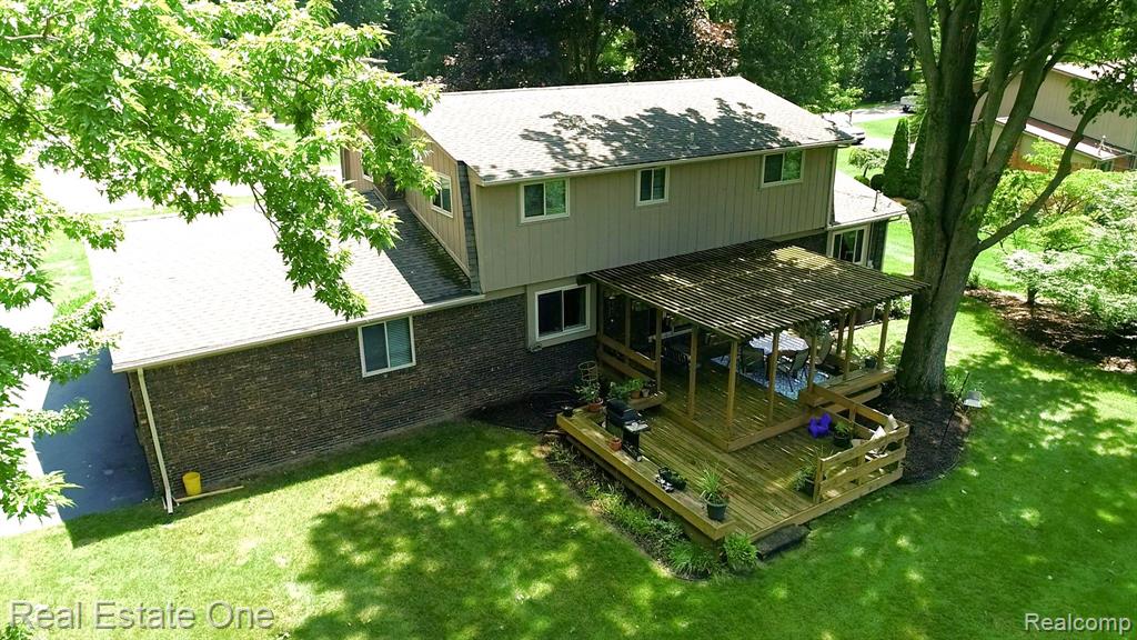 1291 Gettysburg Court Rochester Hills, MI 48306 - Photo 3 of 47