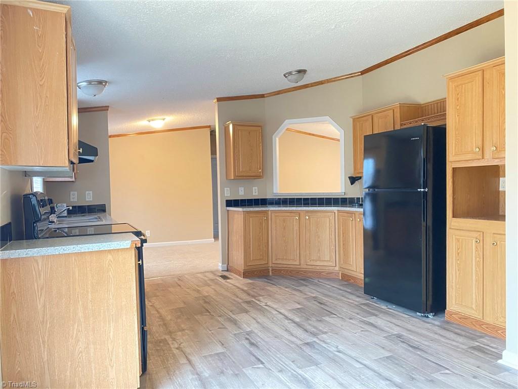 2781 Stewart Road Walnut Cove, NC 27052 - Photo 5 of 28 Gallery Image 5