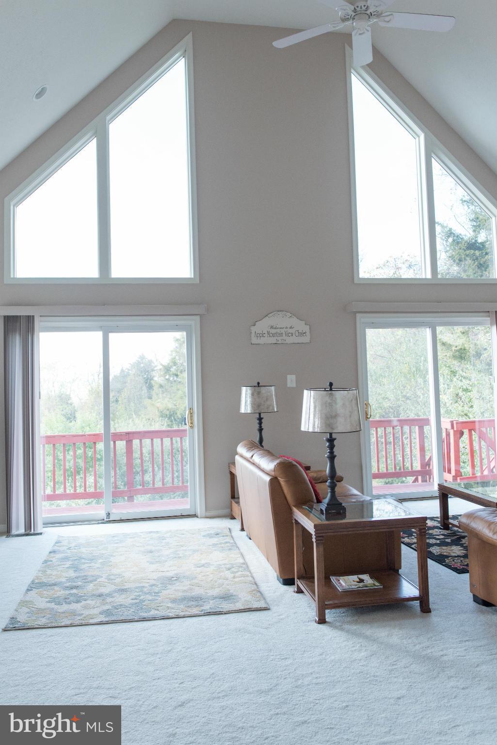 176 Wealthy Road Linden, VA 22642 - Photo 7 of 30 Living Room