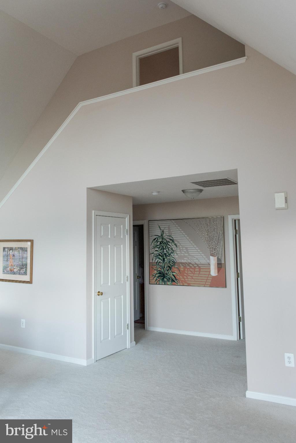 176 Wealthy Road Linden, VA 22642 - Photo 10 of 30 Living Room