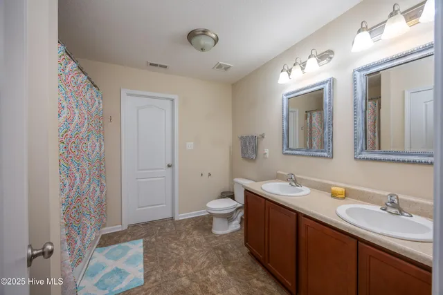 $309,900 | 21 Northgate Lane, Clinton, NC 28328