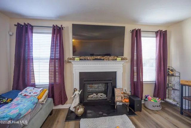 $309,900 | 21 Northgate Lane, Clinton, NC 28328