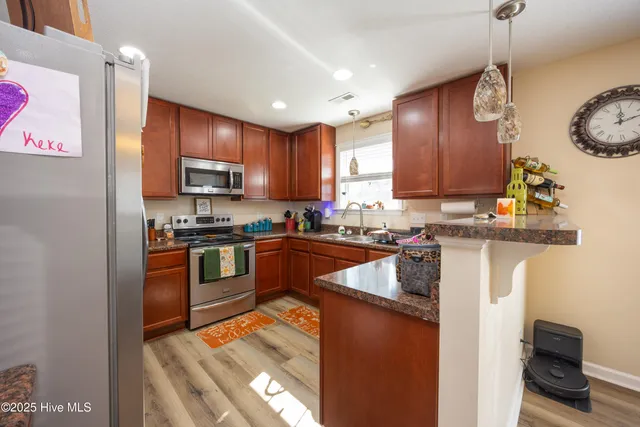 $309,900 | 21 Northgate Lane, Clinton, NC 28328