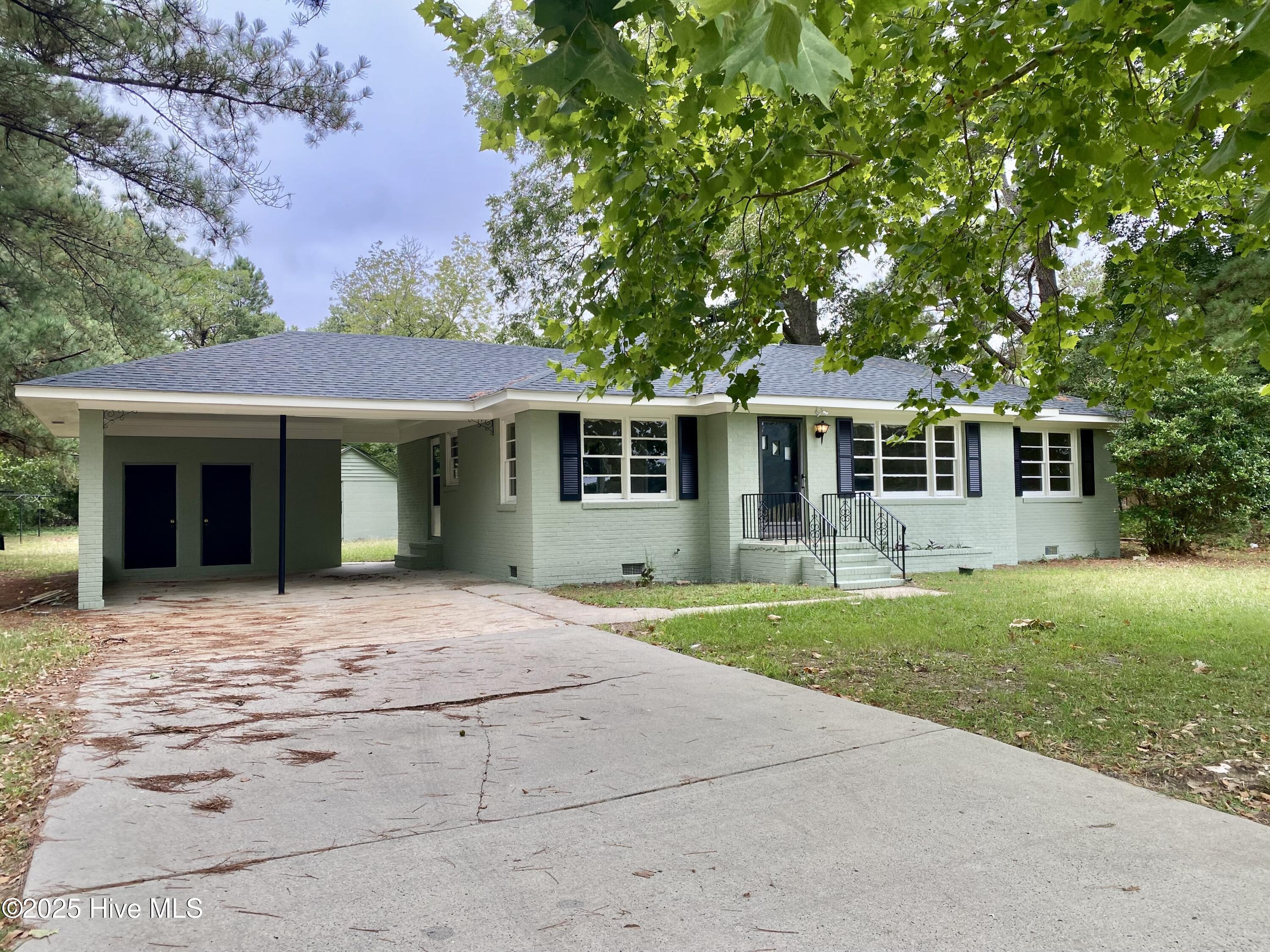 652 East New Hope Road Goldsboro, NC 27534 - Photo 3 of 6 IMG_1279