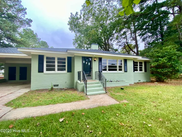 $165,000 | 652 East New Hope Road, Goldsboro, NC 27534