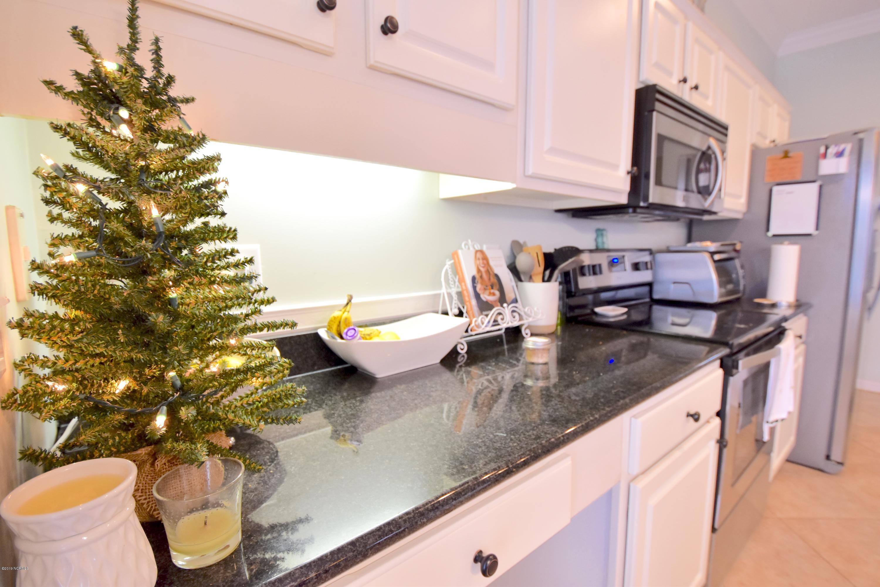 2304 White Road Wilmington, NC 28411 - Photo 14 of 21 DSC_0320