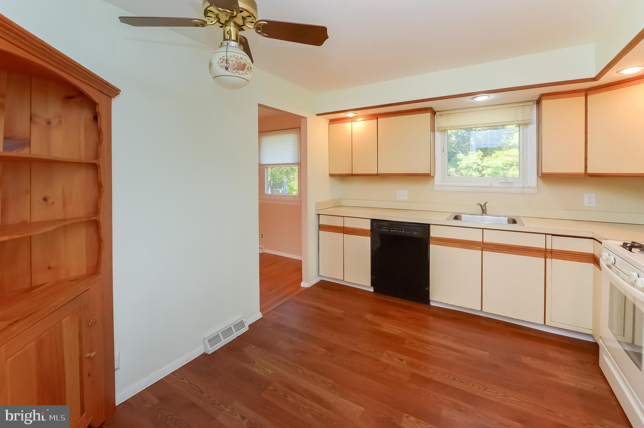7 Saddle Ridge Road Voorhees, NJ 08043 - Photo 16 of 29