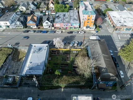 $2,999,950 | 5520 University Way Northeast, Seattle, WA 98105