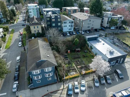 $2,999,950 | 5520 University Way Northeast, Seattle, WA 98105