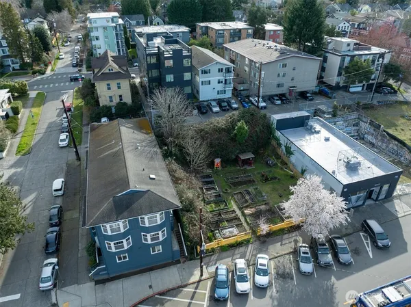 $2,999,950 | 5520 University Way Northeast, Seattle, WA 98105