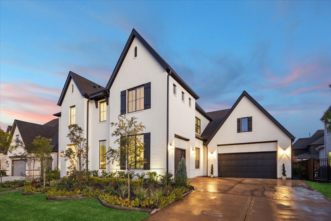 4118 Pleasant Ridge Drive Spring, TX 77386 - Photo 2 of 50 This all brick Toll Brothers home sits on a wide lot in the highly sought after Woodson's Reserve master planned community.