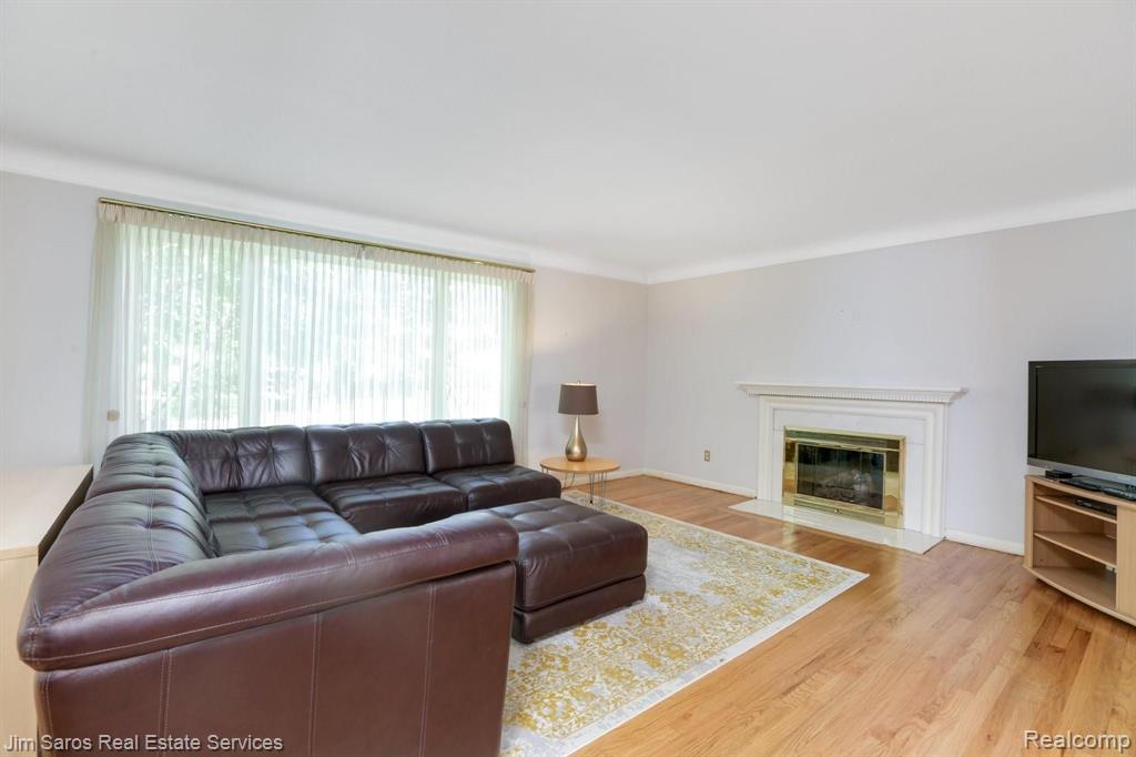 768 Trombley Road Grosse Pointe Park, MI 48230 - Photo 12 of 42