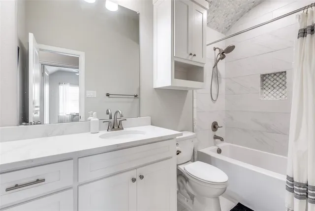 $332,000 | 721 Raylan, Springtown, TX 76082