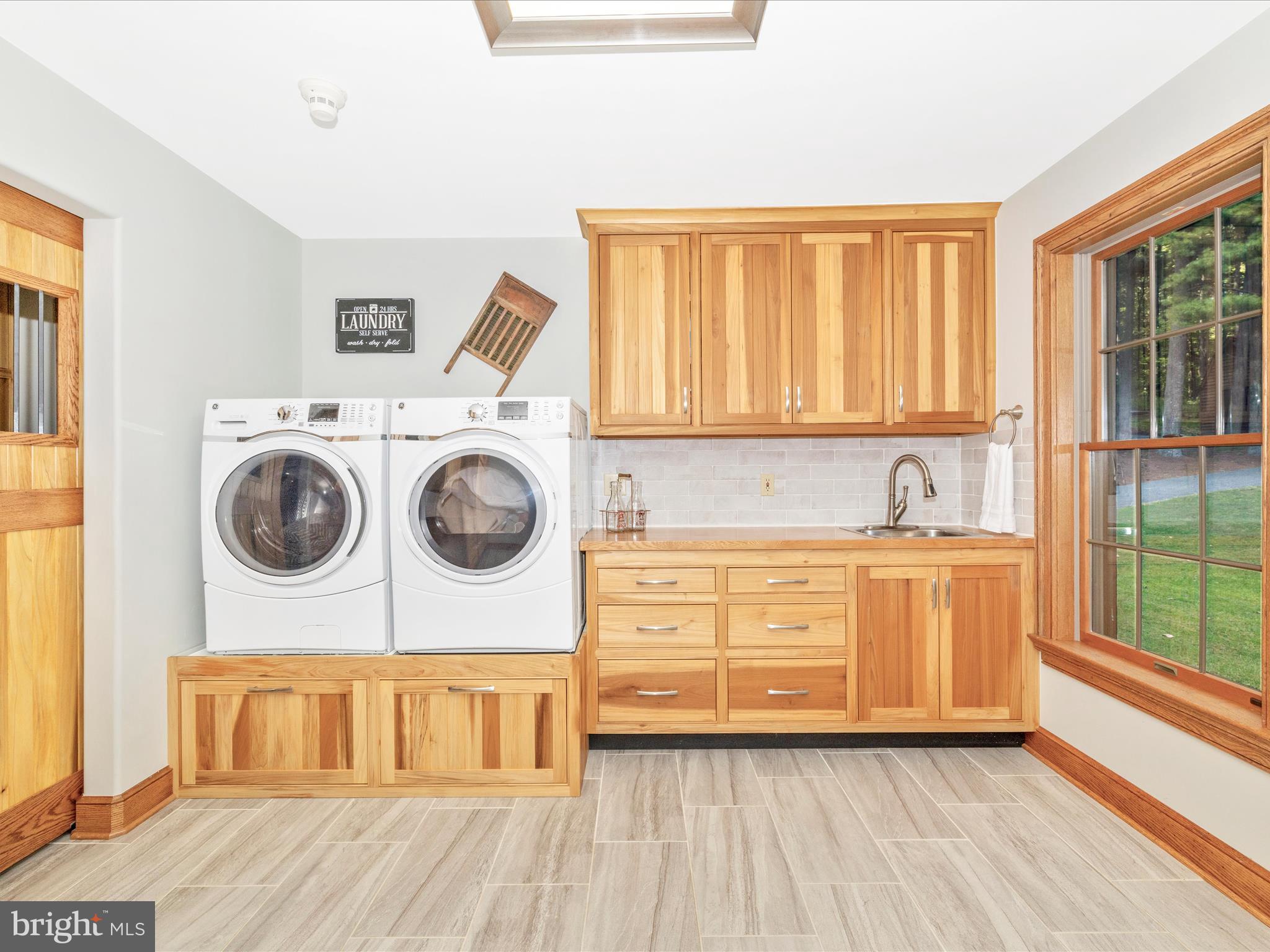 4414 Mountville Road Frederick, MD 21703 - Photo 14 of 58 Laundry Room - tremendous space and light