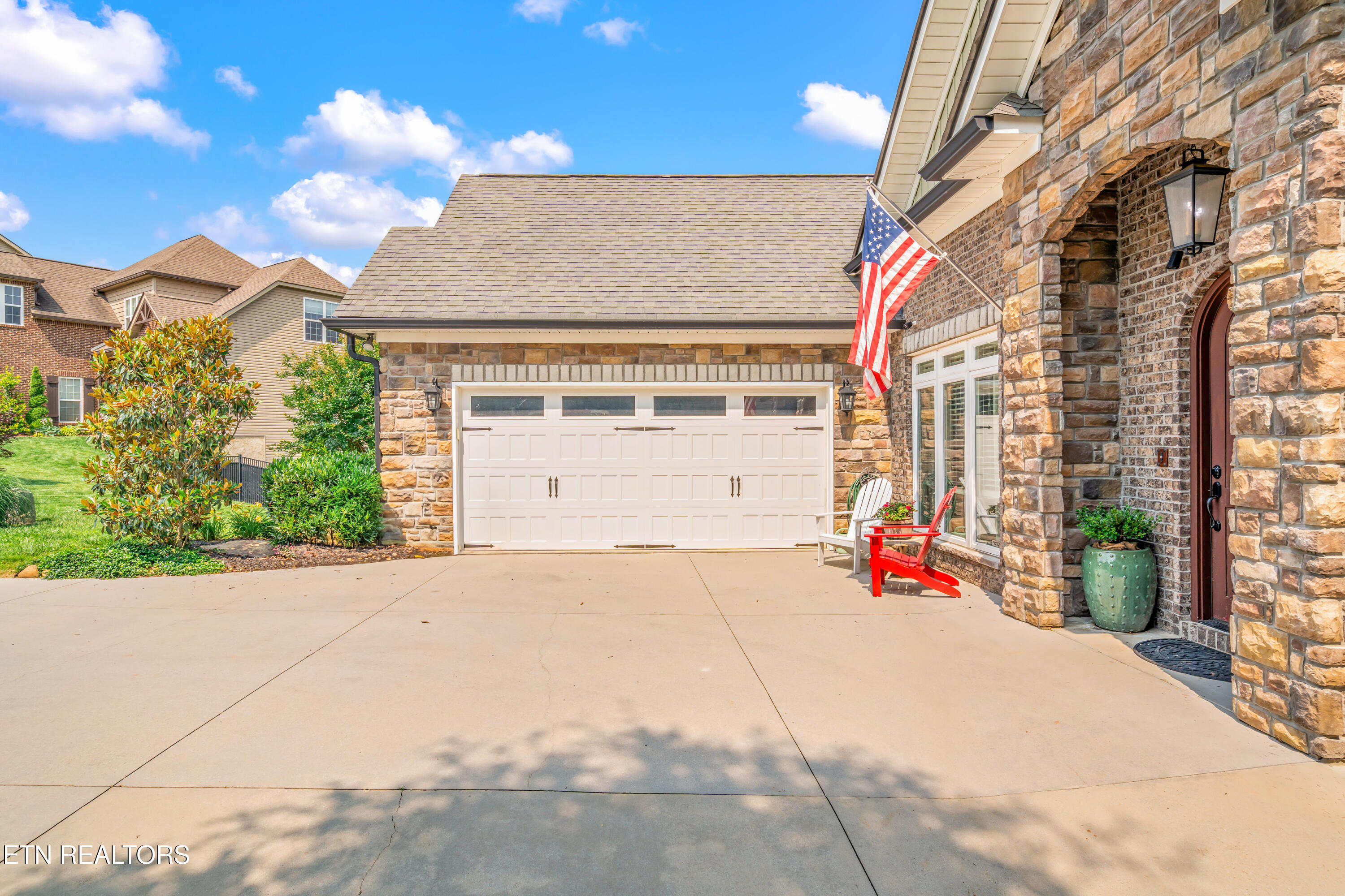 10305 Clover Ridge Lane Knoxville, TN 37931 - Photo 3 of 45 10305 Clover Ridge Lane-6